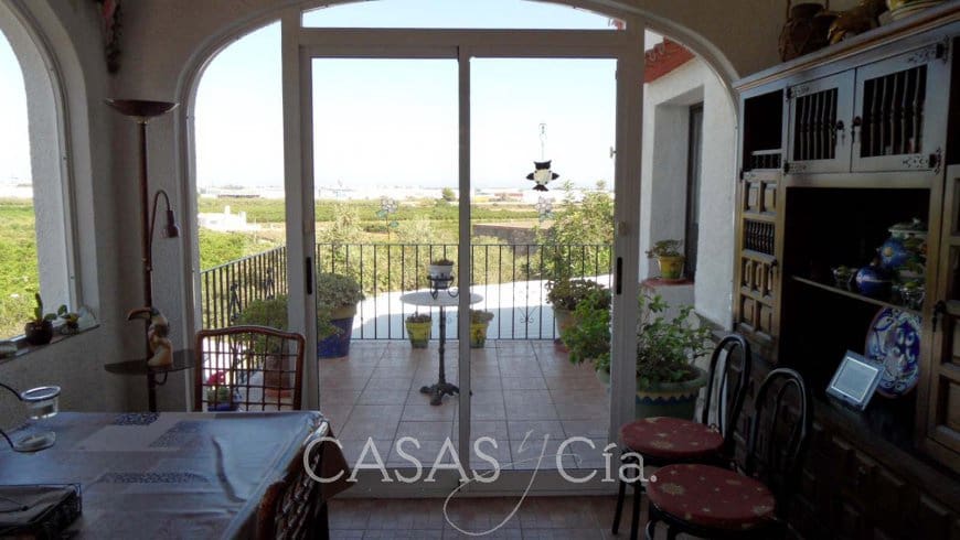 4 soveværelse Villa til salg i Oliva med swimmingpool - € 330.000 (Ref: 9628263)