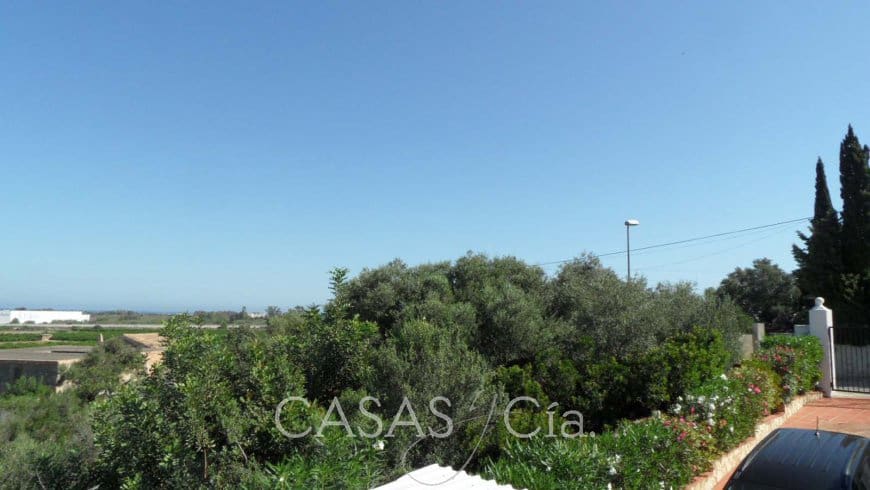 4 soveværelse Villa til salg i Oliva med swimmingpool - € 330.000 (Ref: 9628263)