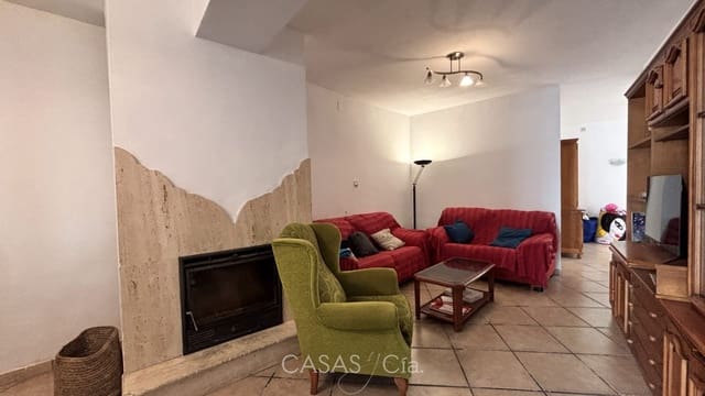 4 slaapkamer Huis te koop in Oliva met garage - € 199.000 (Ref: 9726904)