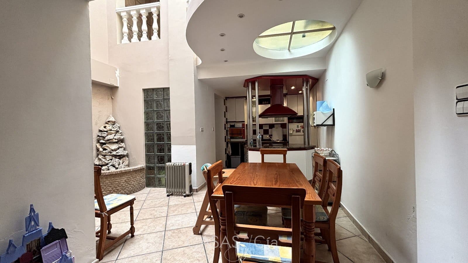 4 slaapkamer Huis te koop in Oliva met garage - € 199.000 (Ref: 9726904)