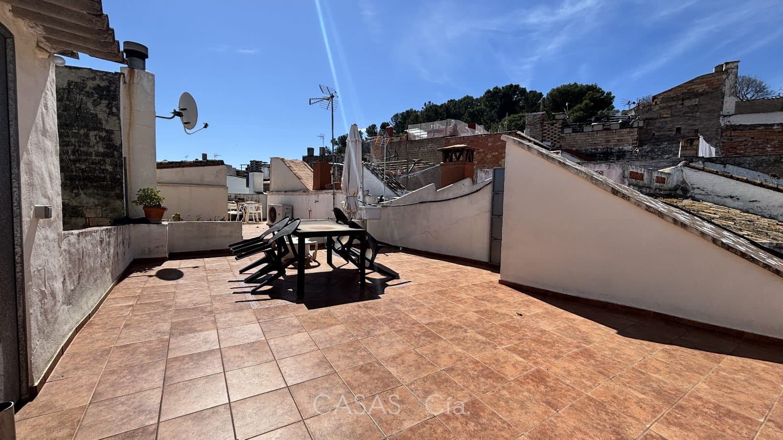 4 slaapkamer Huis te koop in Oliva met garage - € 199.000 (Ref: 9726904)