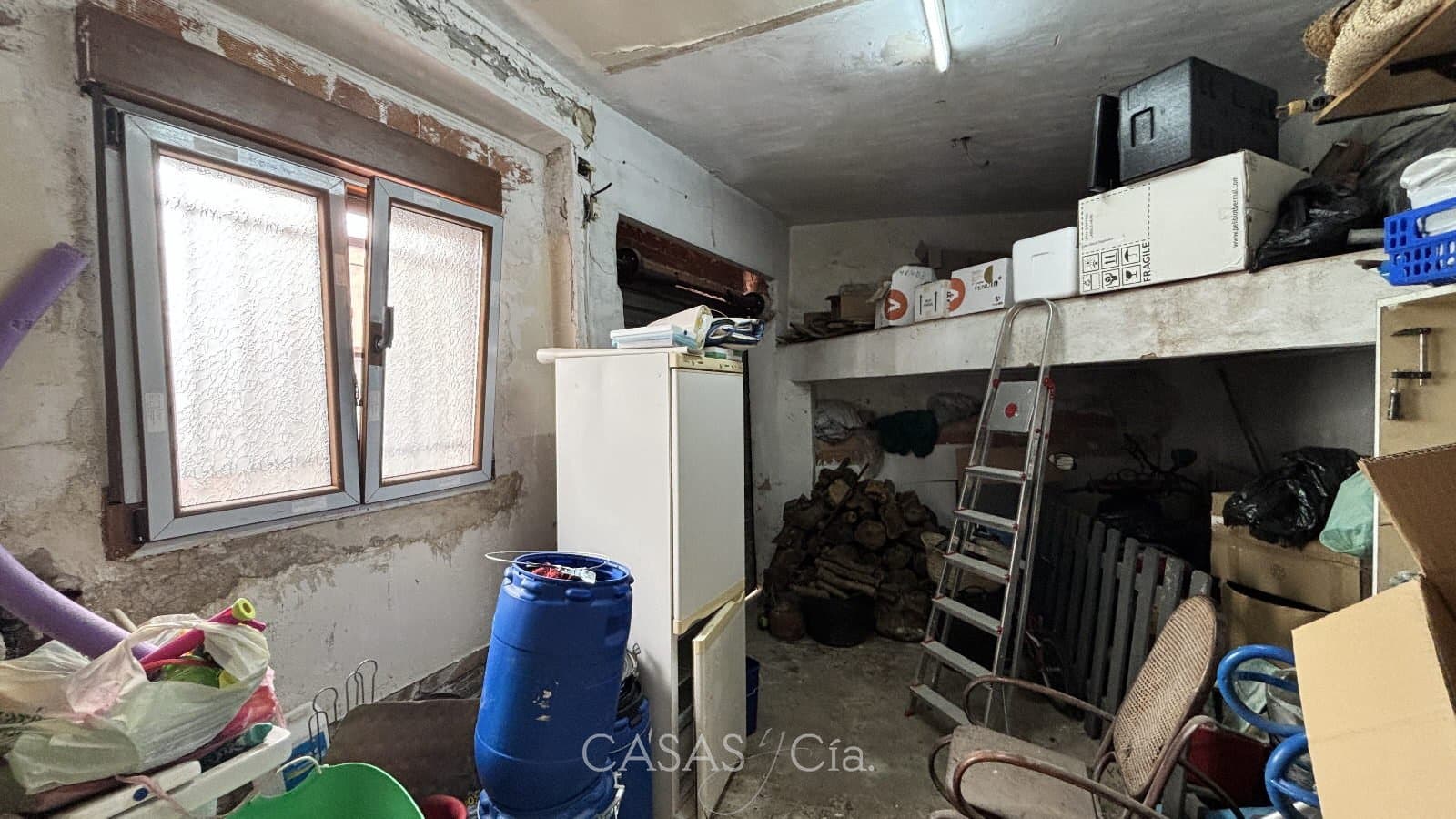 4 slaapkamer Huis te koop in Oliva met garage - € 199.000 (Ref: 9726904)