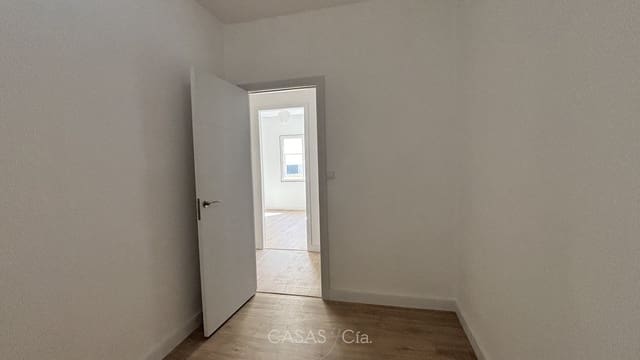 Apartamento de 3 habitaciones en Oliva en venta - 115.000 € (Ref: 9740070)