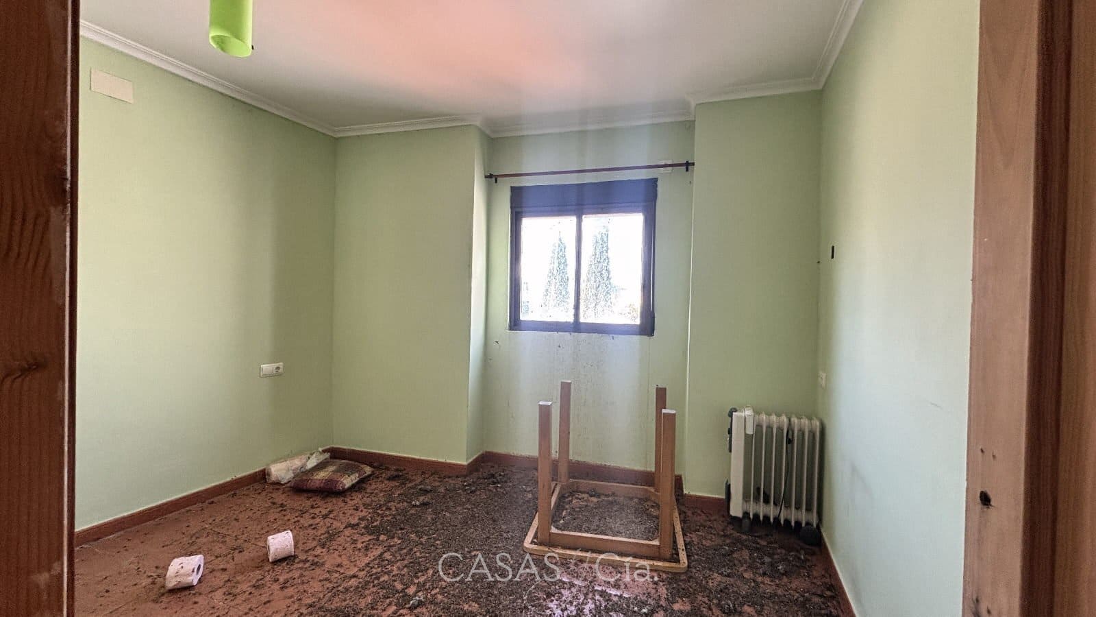 5 chambre Maison de Ville à vendre à Piles - 95 000 € (Ref: 9749275)