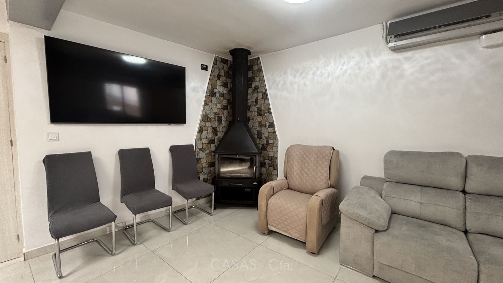 3 quarto Casa em Banda para venda em Oliva com garagem - 159 950 € (Ref: 9813445)