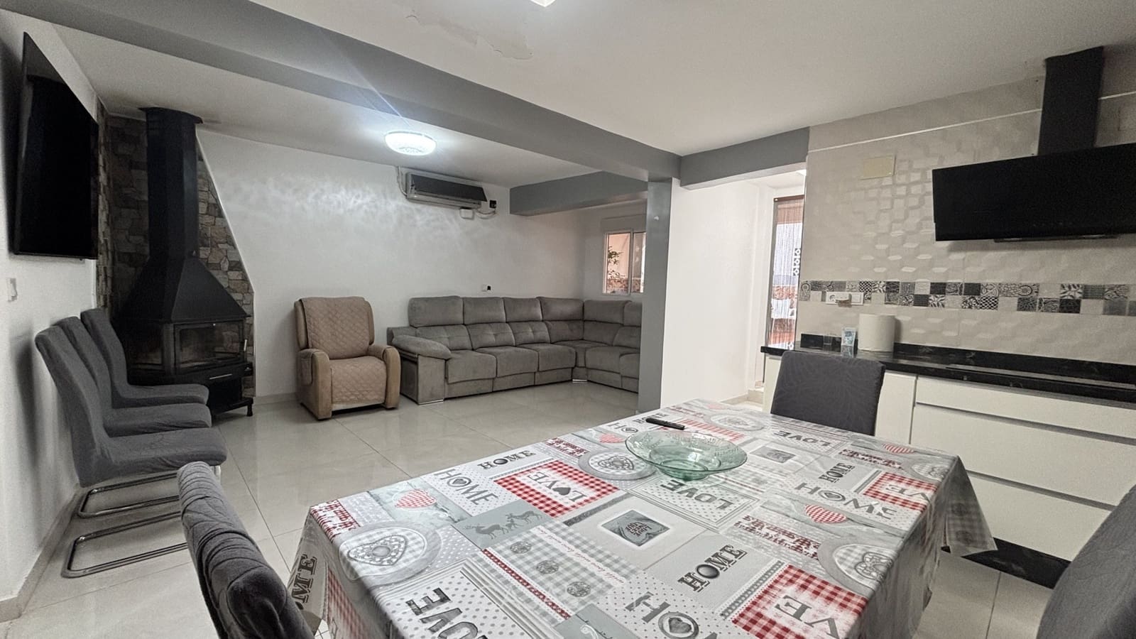 3 quarto Casa em Banda para venda em Oliva com garagem - 159 950 € (Ref: 9813445)