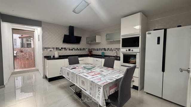 3 Zimmer Haus zu verkaufen in Oliva mit Garage - 159.950 € (Ref: 9813445)