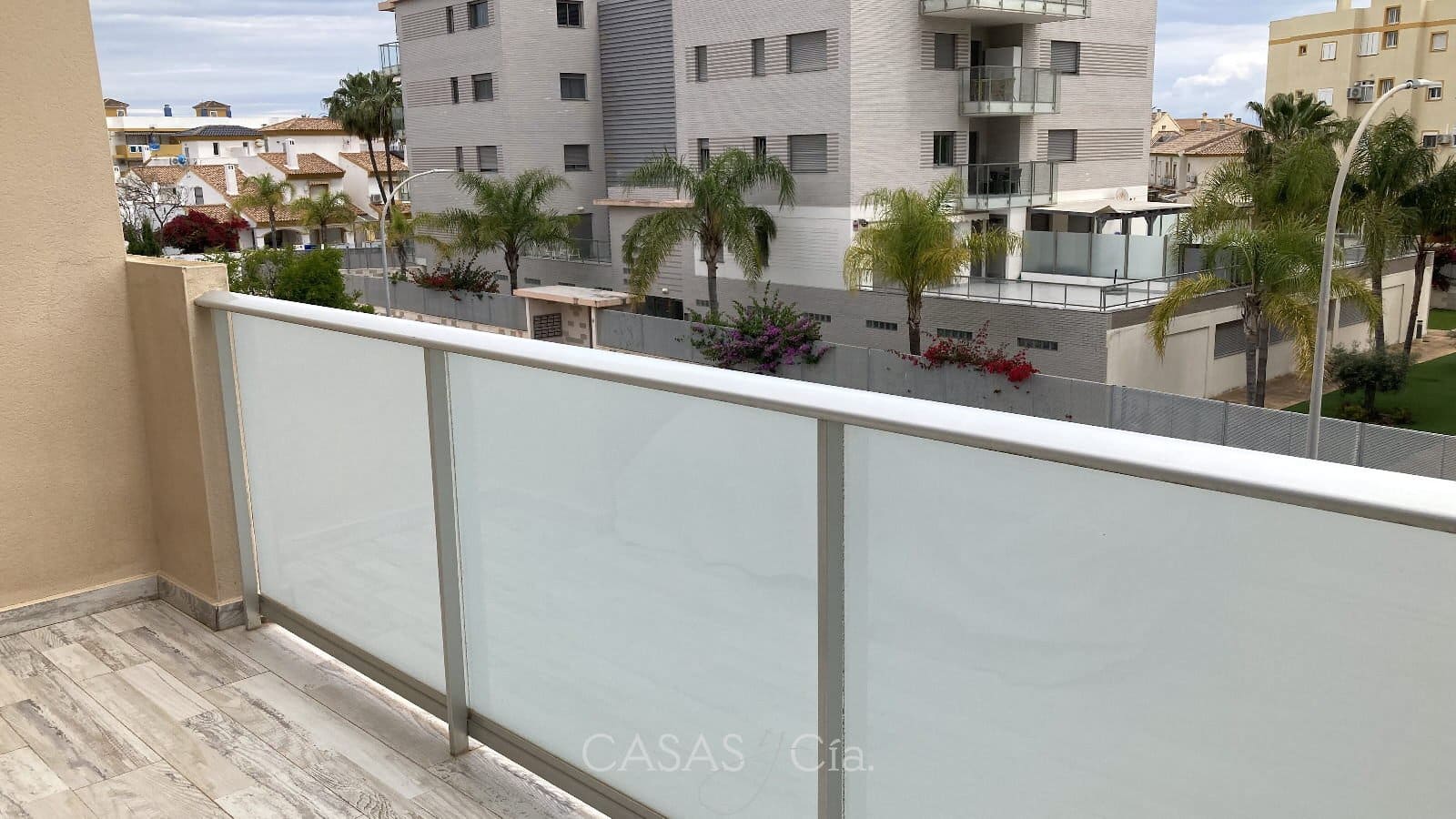 3 bedroom Apartment for sale in Oliva with pool garage - € 345,000 (Ref: 9839814)