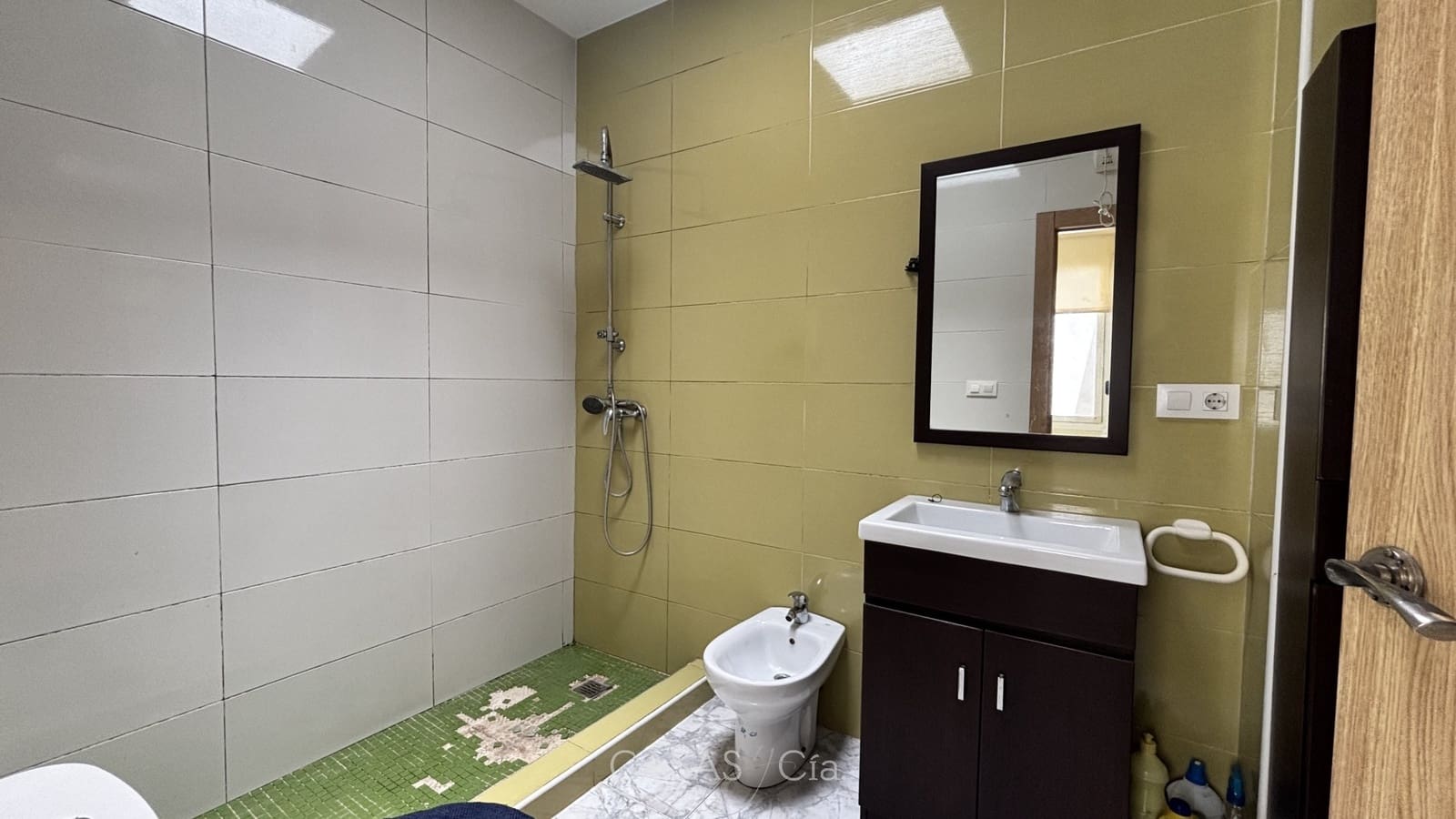 4 slaapkamer Huis te koop in Oliva met garage - € 229.000 (Ref: 9885209)