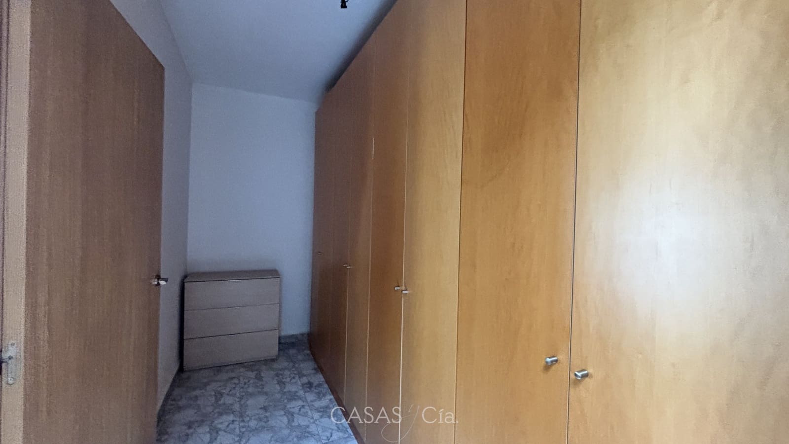 4 slaapkamer Huis te koop in Oliva met garage - € 229.000 (Ref: 9885209)
