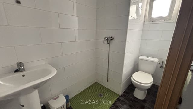 4 soverom Hus til salgs i Oliva med garasje - € 229 000 (Ref: 9885209)
