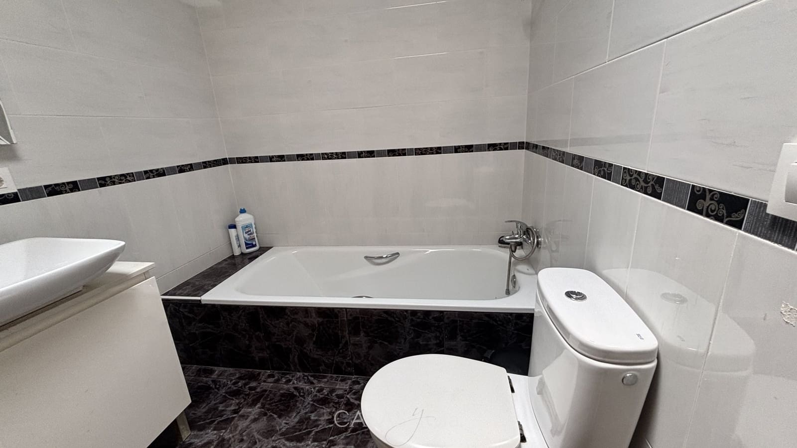 4 slaapkamer Huis te koop in Oliva met garage - € 229.000 (Ref: 9885209)