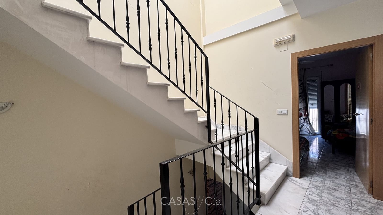 4 slaapkamer Huis te koop in Oliva met garage - € 229.000 (Ref: 9885209)