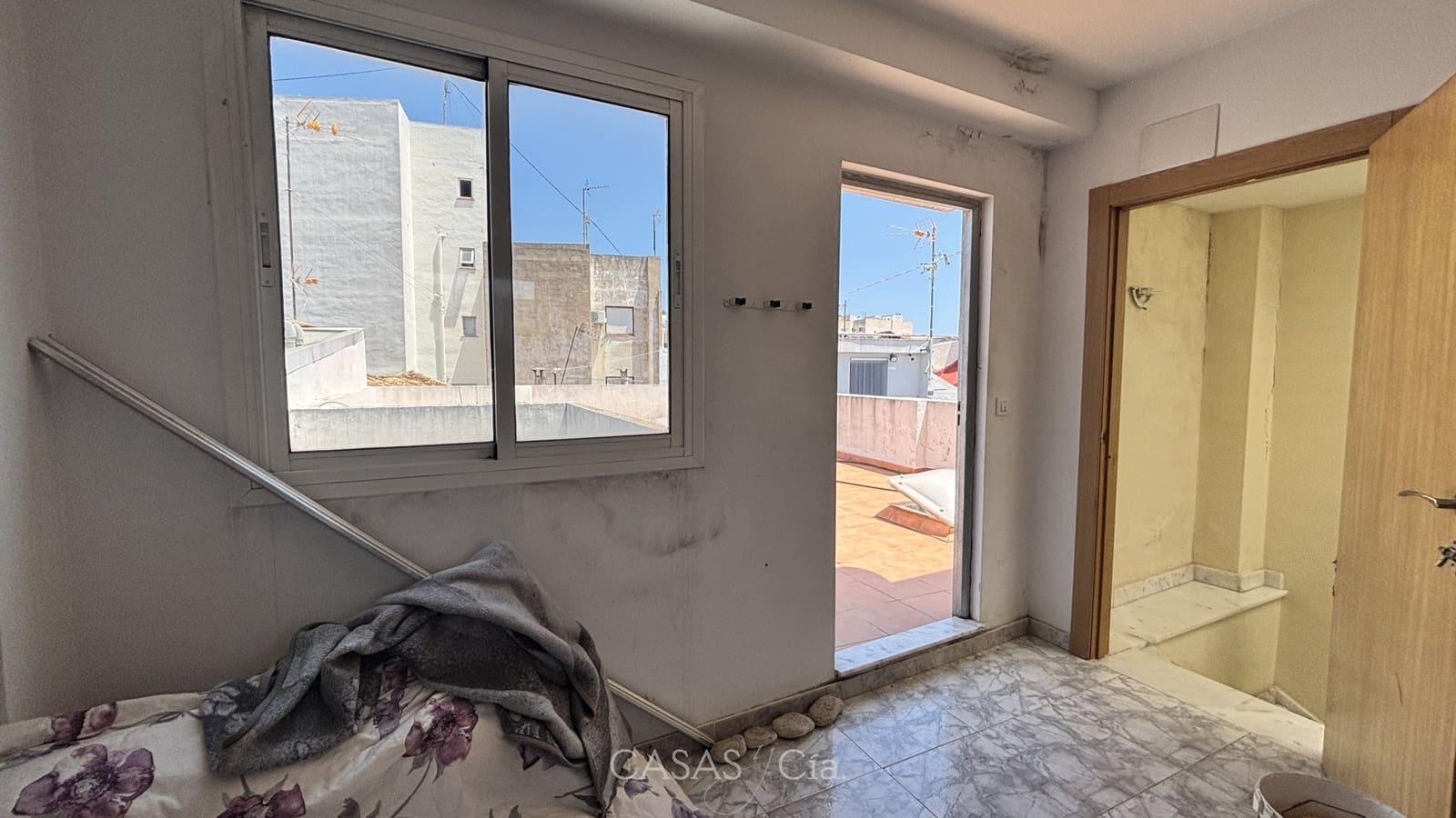 4 slaapkamer Huis te koop in Oliva met garage - € 229.000 (Ref: 9885209)