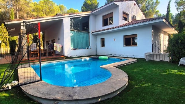 4 bedroom Villa for sale in Ontinyent with pool garage - € 620,000 (Ref: 10007499)