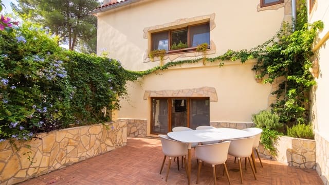 6 Zimmer Villa zu verkaufen in Ontinyent mit Pool Garage - 598.000 € (Ref: 10038563)