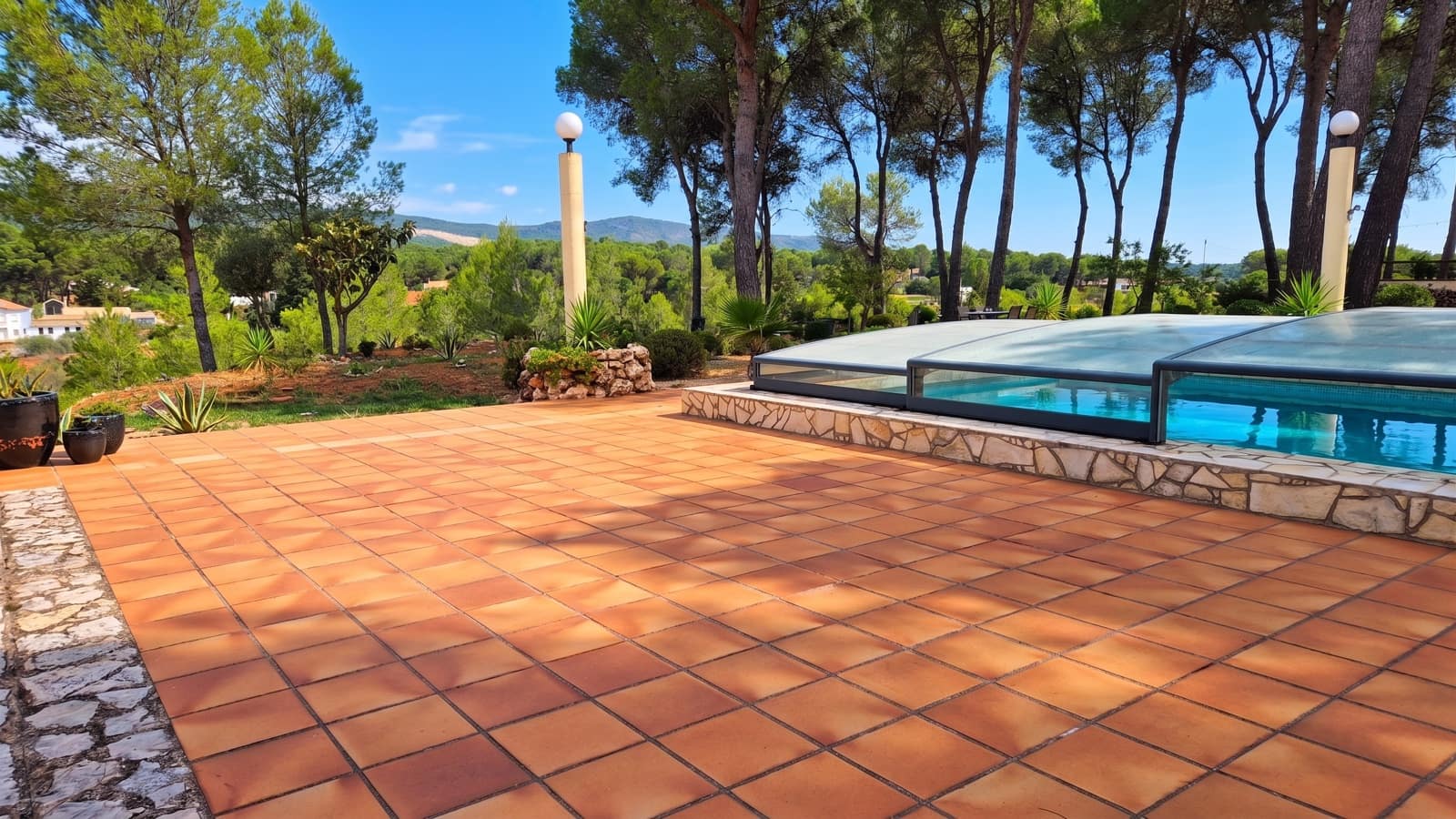 6 Zimmer Villa zu verkaufen in Ontinyent mit Pool Garage - 598.000 € (Ref: 10038563)