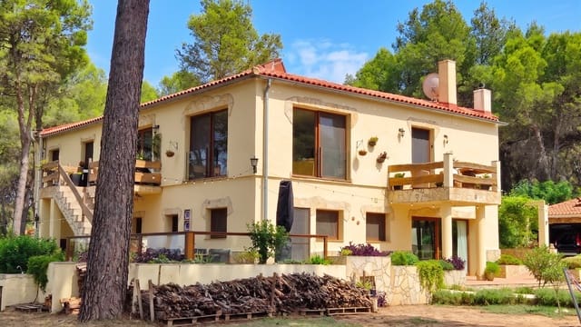 6 Zimmer Villa zu verkaufen in Ontinyent mit Pool Garage - 598.000 € (Ref: 10038563)