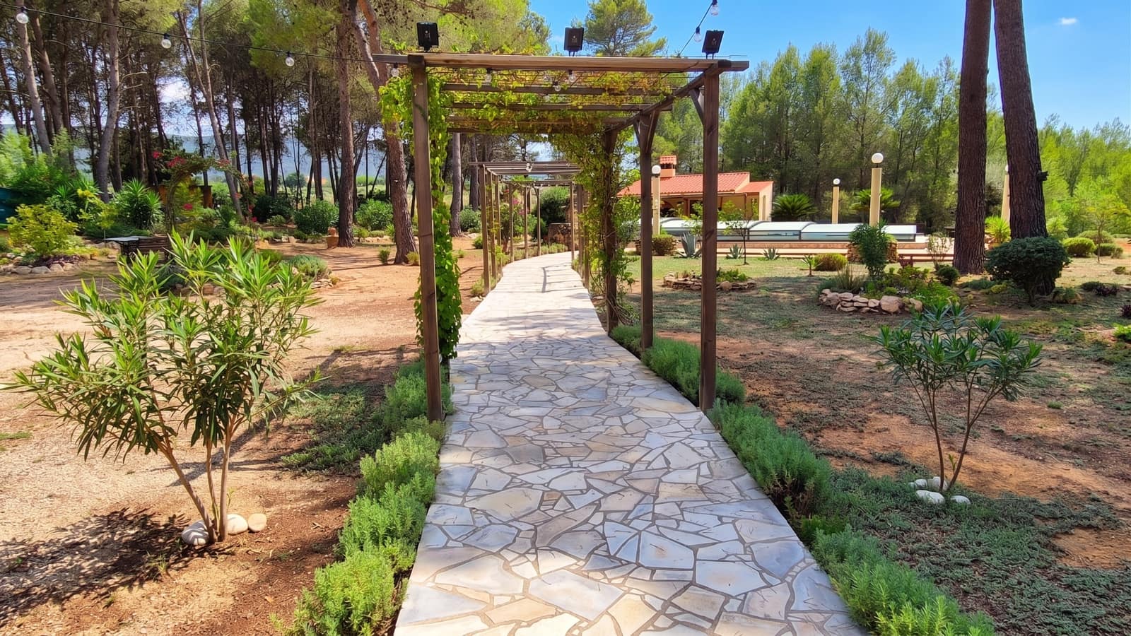 6 Zimmer Villa zu verkaufen in Ontinyent mit Pool Garage - 598.000 € (Ref: 10038563)