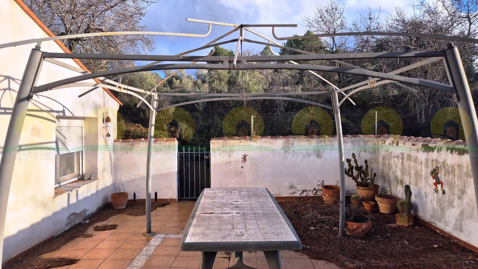 3 bedroom Villa for sale in Ontinyent with pool garage - € 165,000 (Ref: 10041817)