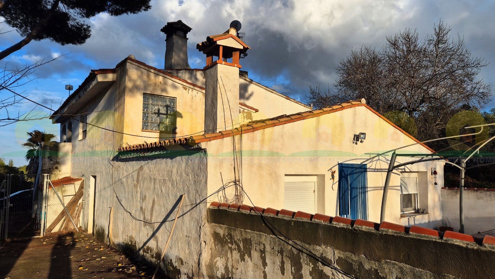 3 bedroom Villa for sale in Ontinyent with pool garage - € 165,000 (Ref: 10041817)