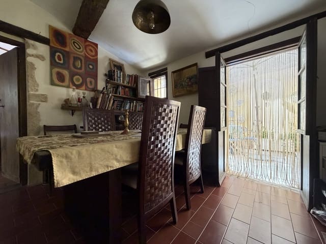 4 soveværelse Villa til salg i Alcoy / Alcoi med swimmingpool - € 200.000 (Ref: 10042338)