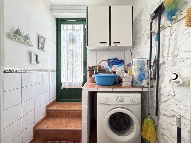 3 slaapkamer Villa te koop in Muro de Alcoy met zwembad garage - € 210.000 (Ref: 10042453)