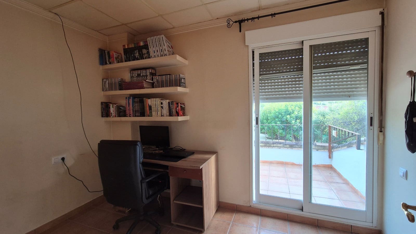 5 slaapkamer Villa te koop in Ontinyent met garage - € 350.000 (Ref: 10091429)