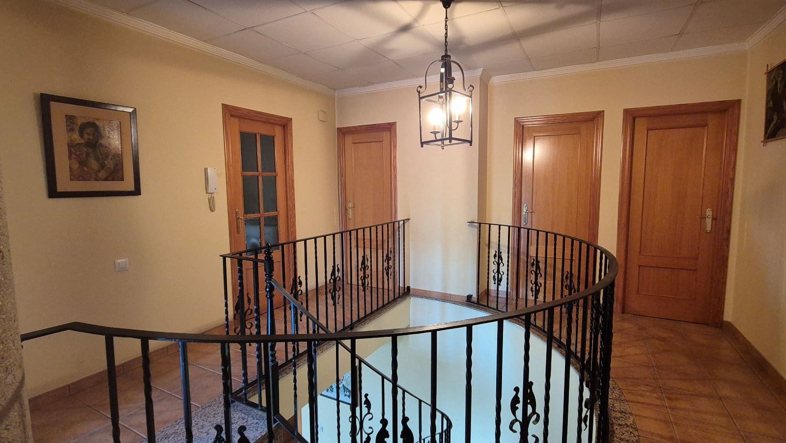 5 slaapkamer Villa te koop in Ontinyent met garage - € 350.000 (Ref: 10091429)