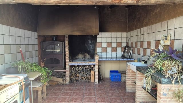 5 chambre Villa/Maison à vendre à Ontinyent avec garage - 350 000 € (Ref: 10091429)