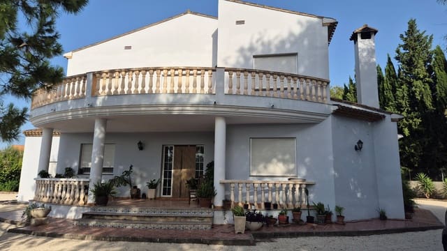 5 chambre Villa/Maison à vendre à Ontinyent avec garage - 350 000 € (Ref: 10091429)