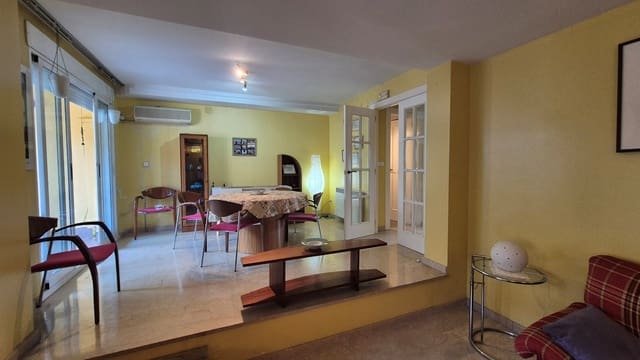 5 soveværelse Byhus til salg i Novelé / Novetlè med garage - € 265.000 (Ref: 10136392)