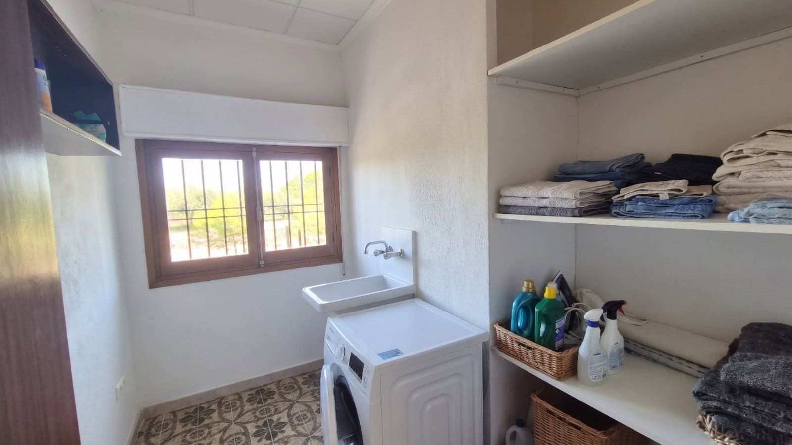 7 bedroom Villa for sale in Ontinyent with pool garage - € 440,000 (Ref: 10167905)