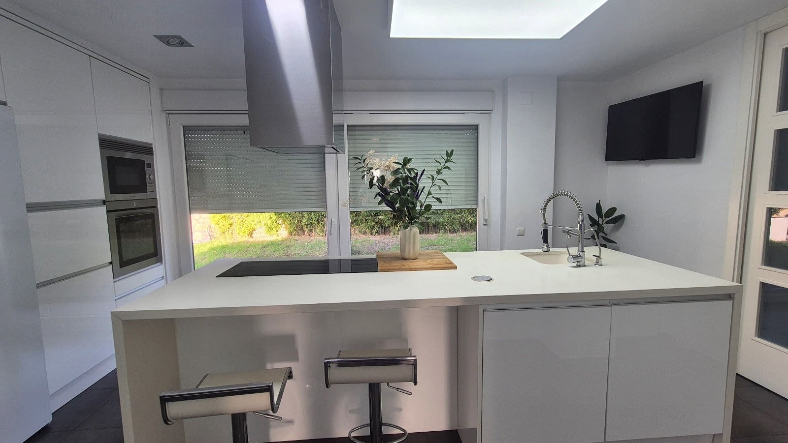 4 bedroom Villa for sale in Ontinyent with pool garage - € 575,000 (Ref: 10179881)