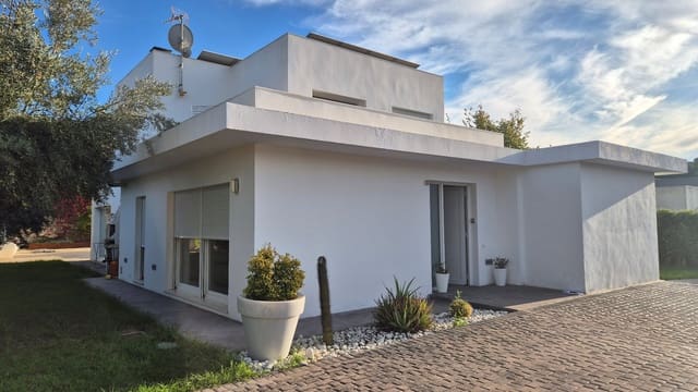 4 bedroom Villa for sale in Ontinyent with pool garage - € 575,000 (Ref: 10179881)