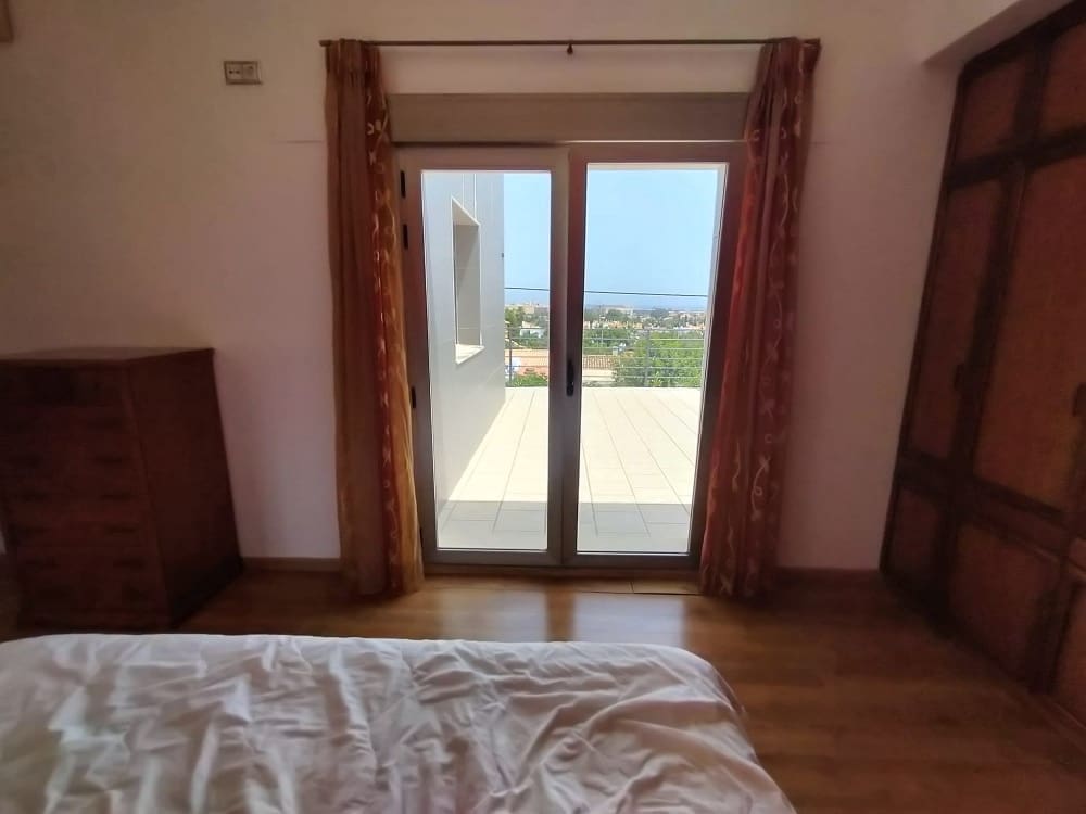 Chalet de 4 habitaciones en Dénia en venta con piscina - 650.000 € (Ref: 6951005)