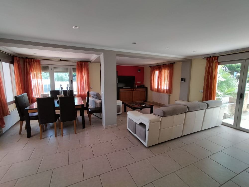 Chalet de 4 habitaciones en Dénia en venta con piscina - 650.000 € (Ref: 6951005)