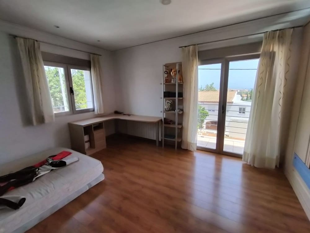 Chalet de 4 habitaciones en Dénia en venta con piscina - 650.000 € (Ref: 6951005)