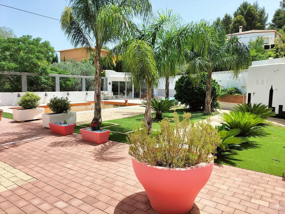 Chalet de 4 habitaciones en Dénia en venta con piscina - 650.000 € (Ref: 6951005)