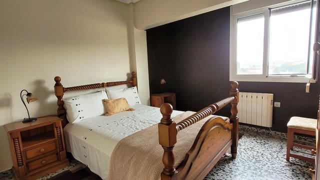 3 makuuhuone Huoneisto myytävänä paikassa Ontinyent - 76 500 € (Ref: 7618035)