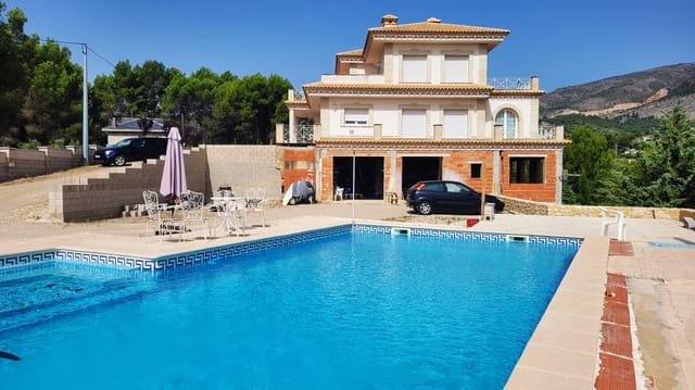 6 slaapkamer Villa te koop in Cocentaina met zwembad - € 670.000 (Ref: 7742217)