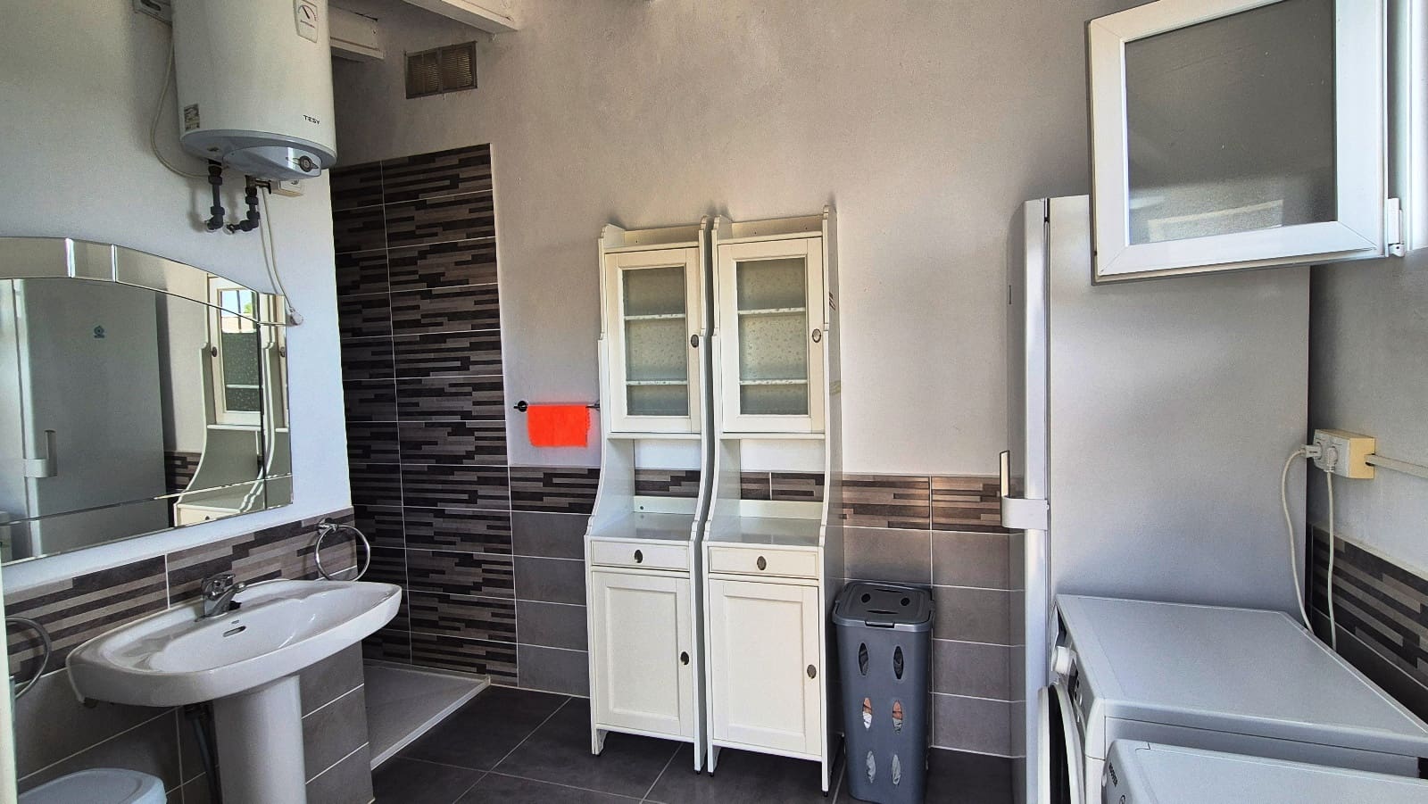 3 bedroom Villa for sale in Albaida with garage - € 210,000 (Ref: 7869146)