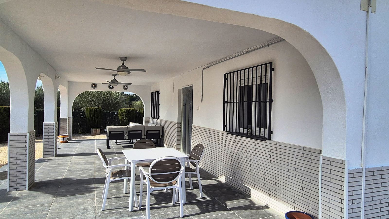 3 bedroom Villa for sale in Albaida with garage - € 210,000 (Ref: 7869146)