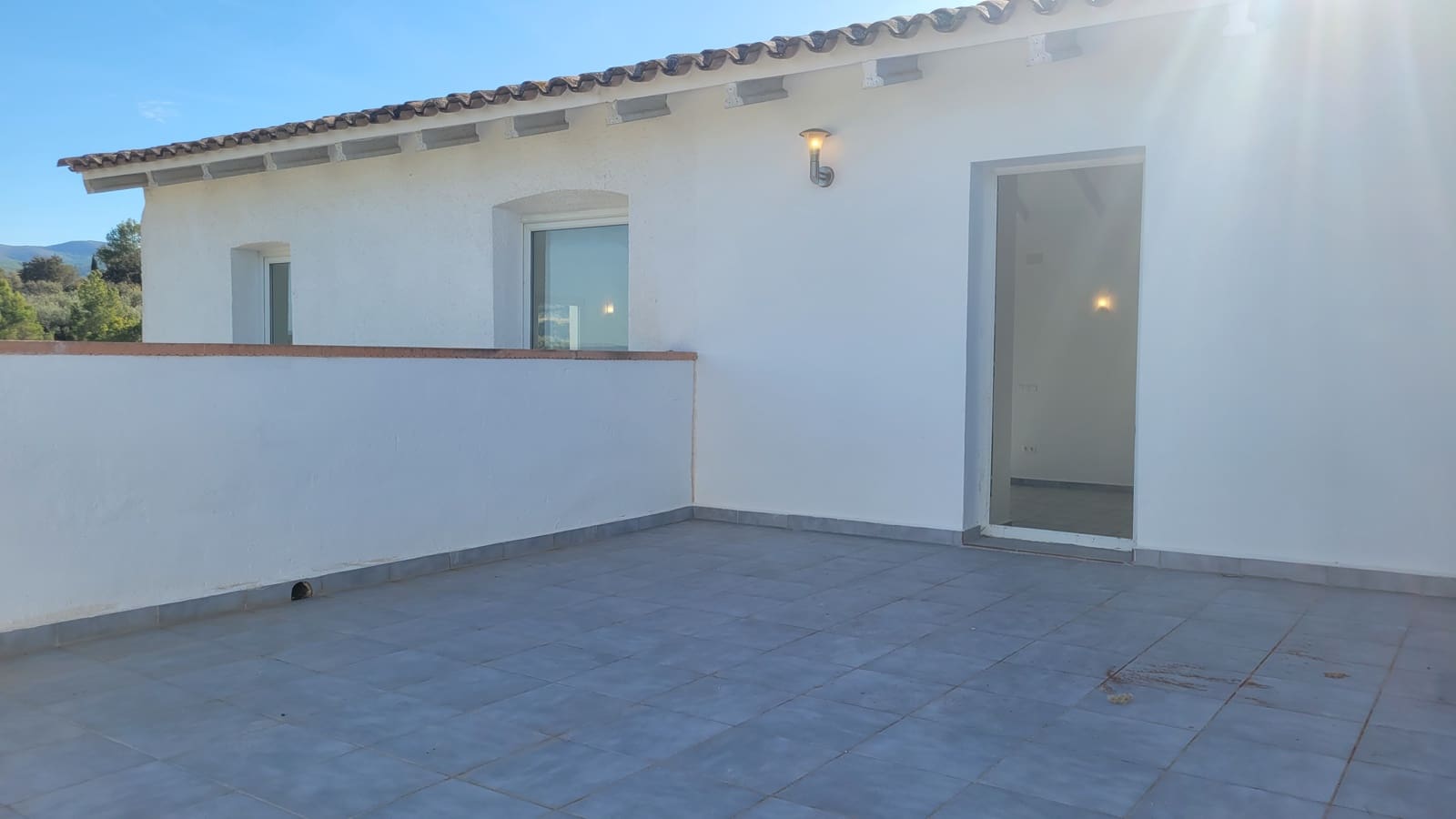 5 makuuhuone Huvila myytävänä paikassa Albaida mukana 
autotalli - 160 000 € (Ref: 8010043)