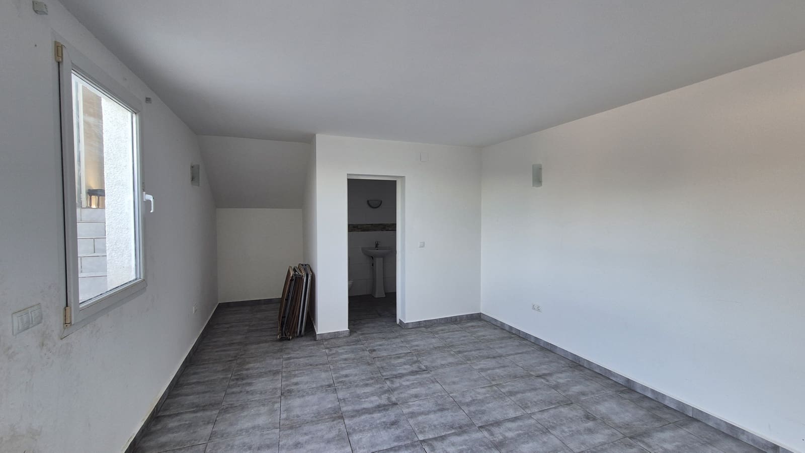 5 makuuhuone Huvila myytävänä paikassa Albaida mukana 
autotalli - 160 000 € (Ref: 8010043)