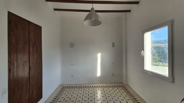 5 makuuhuone Huvila myytävänä paikassa Albaida mukana 
autotalli - 160 000 € (Ref: 8010043)