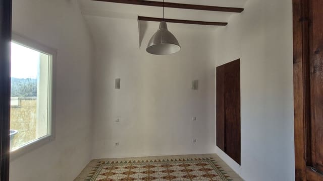 5 makuuhuone Huvila myytävänä paikassa Albaida mukana 
autotalli - 160 000 € (Ref: 8010043)