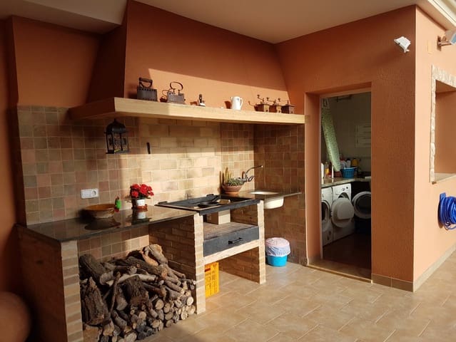 4 soverom Villa til salgs i Bufalí med garasje - € 306 000 (Ref: 8122887)