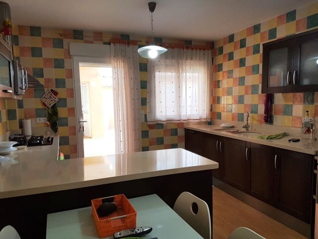Chalet de 4 habitaciones en Bufalí en venta con garaje - 306.000 € (Ref: 8122887)