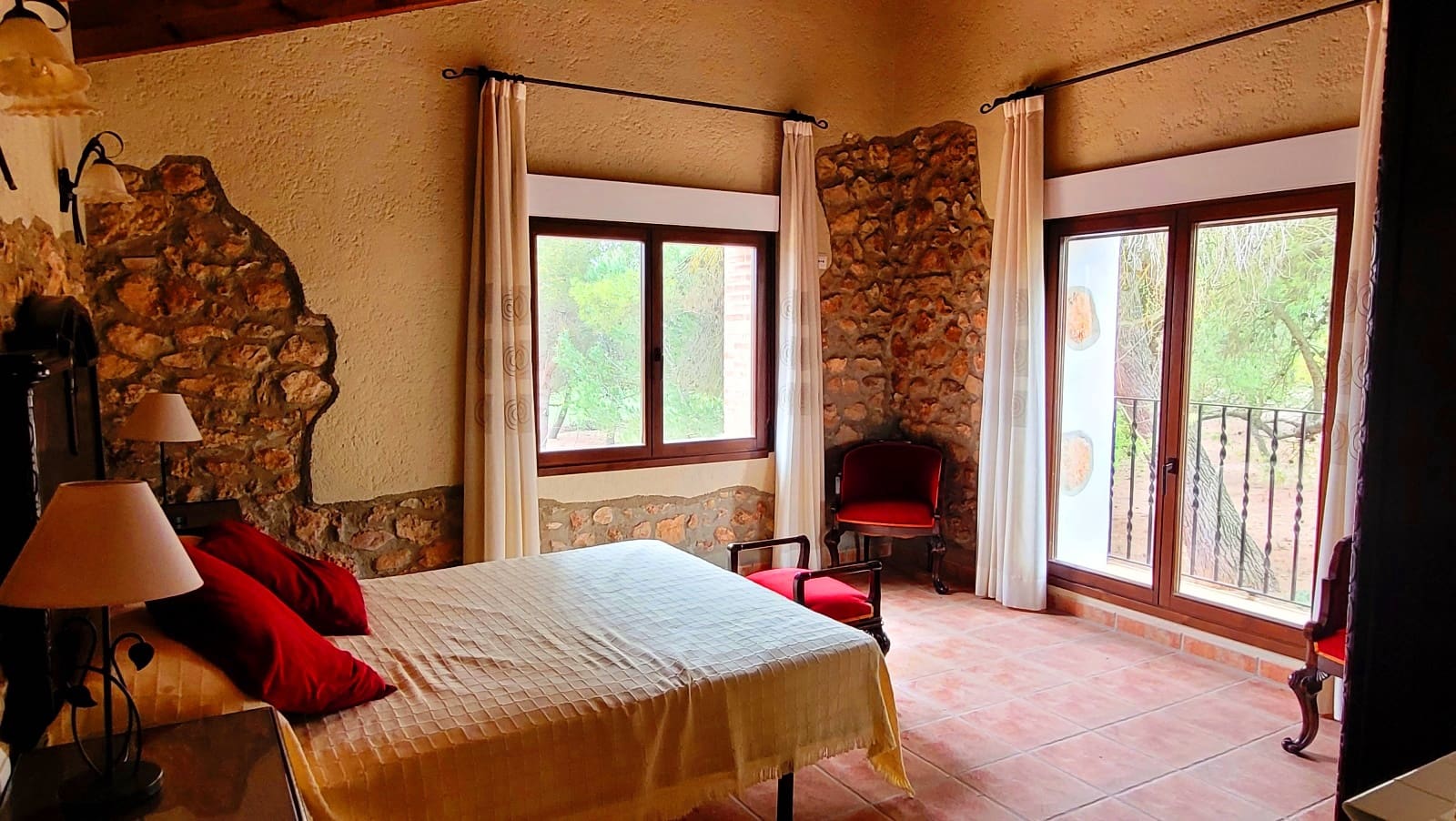 10 soveværelse Finca/Landehus til salg i Bocairent med garage - € 1.900.000 (Ref: 8180948)